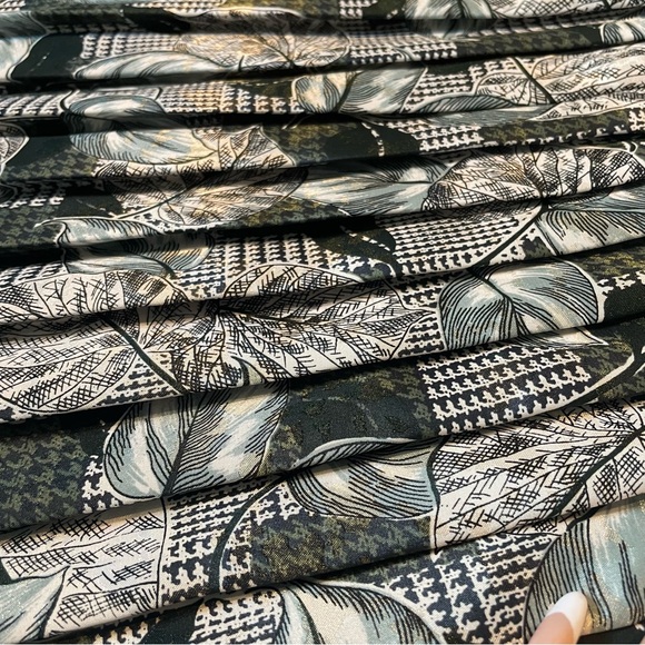 VTG 80s Satin Leaf Printed Midi Skirt With Matching Scarf - Picture 7 of 9